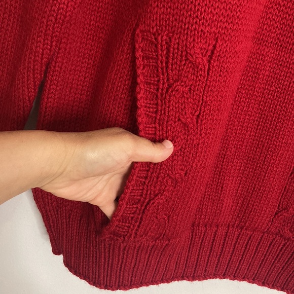 New Handmade Sweater Womens Medium Red Merino Wool Cable Knit Hoodie PEI Canada - Picture 7 of 16
